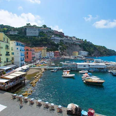 Holiday Home In Marina Grande By The Beach Apartment *